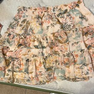 Skirt with ruffles beautiful colors giving me early 2000 vibes